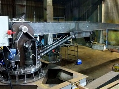 Кран гидравлический палубный с жесткой стрелой на стадии производства