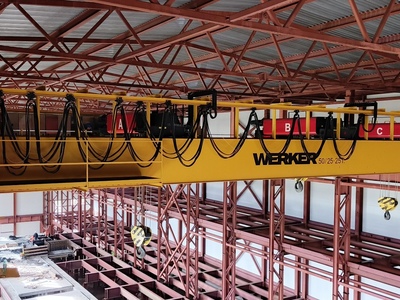 На ЦБК в Вологодской области завершен монтаж трехтележечного крана WERKER г/п 50/25+25т